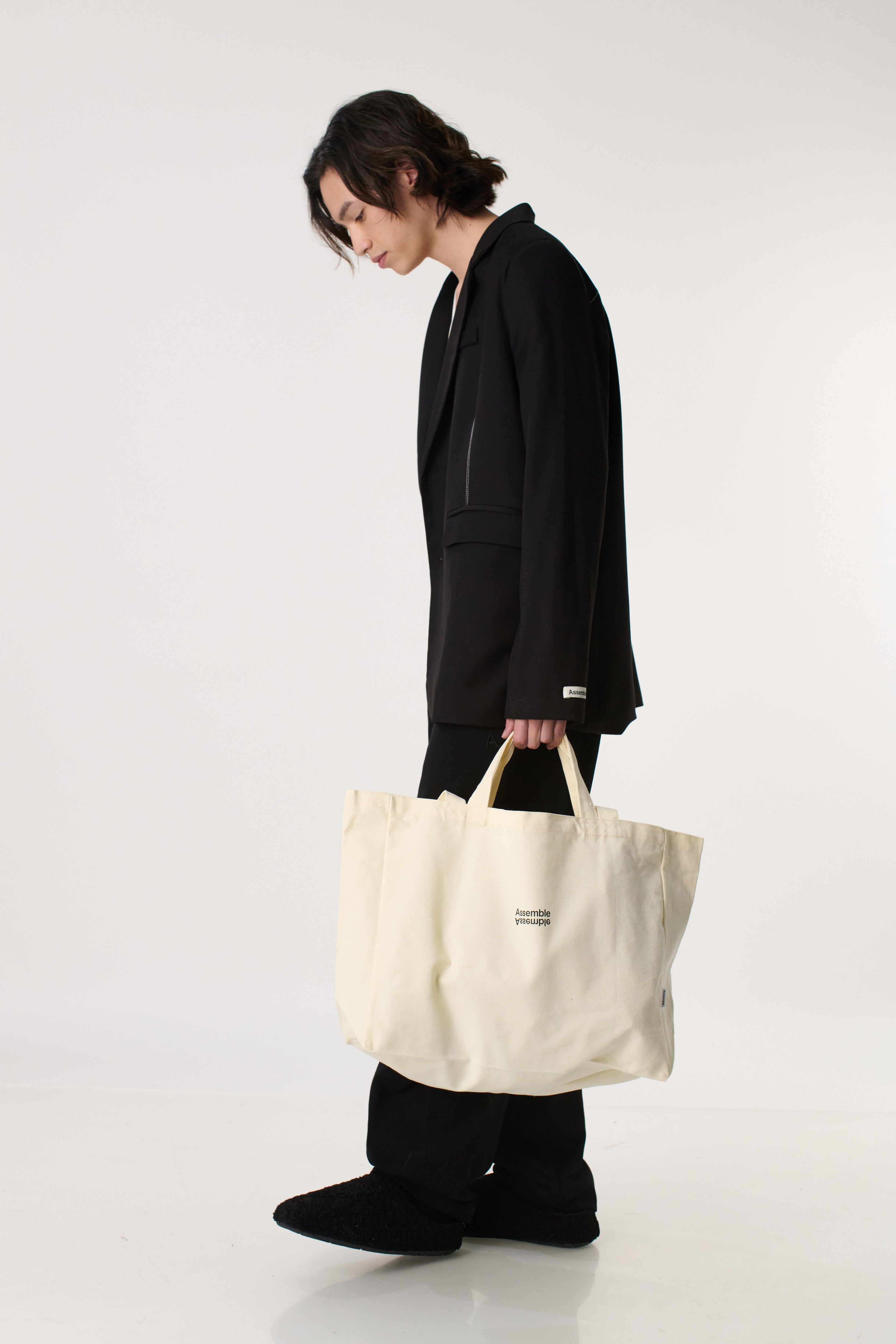 Assemble canvas tote bag
